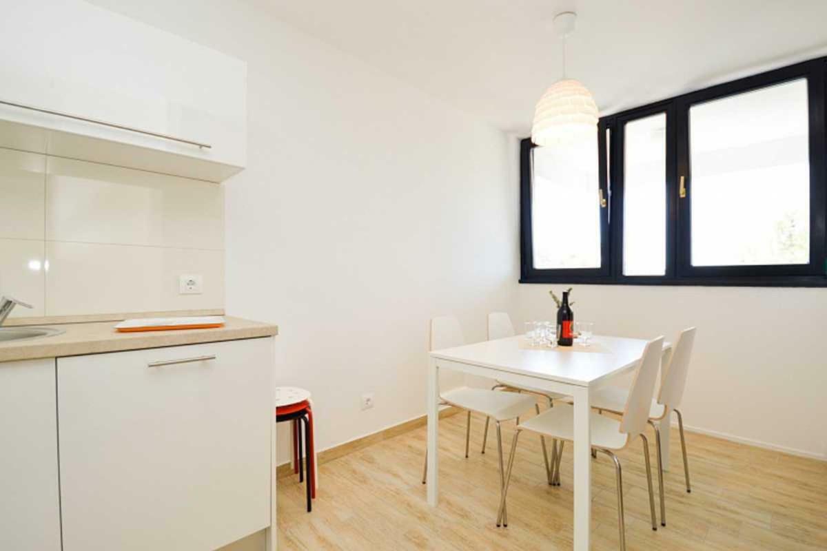 Leut Apartment, 3Min Beach, 15Min Center بولا المظهر الخارجي الصورة