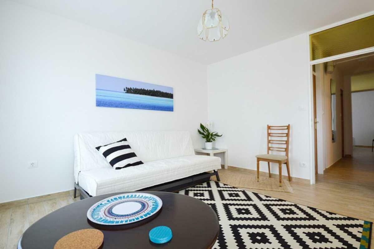 Leut Apartment, 3Min Beach, 15Min Center بولا المظهر الخارجي الصورة