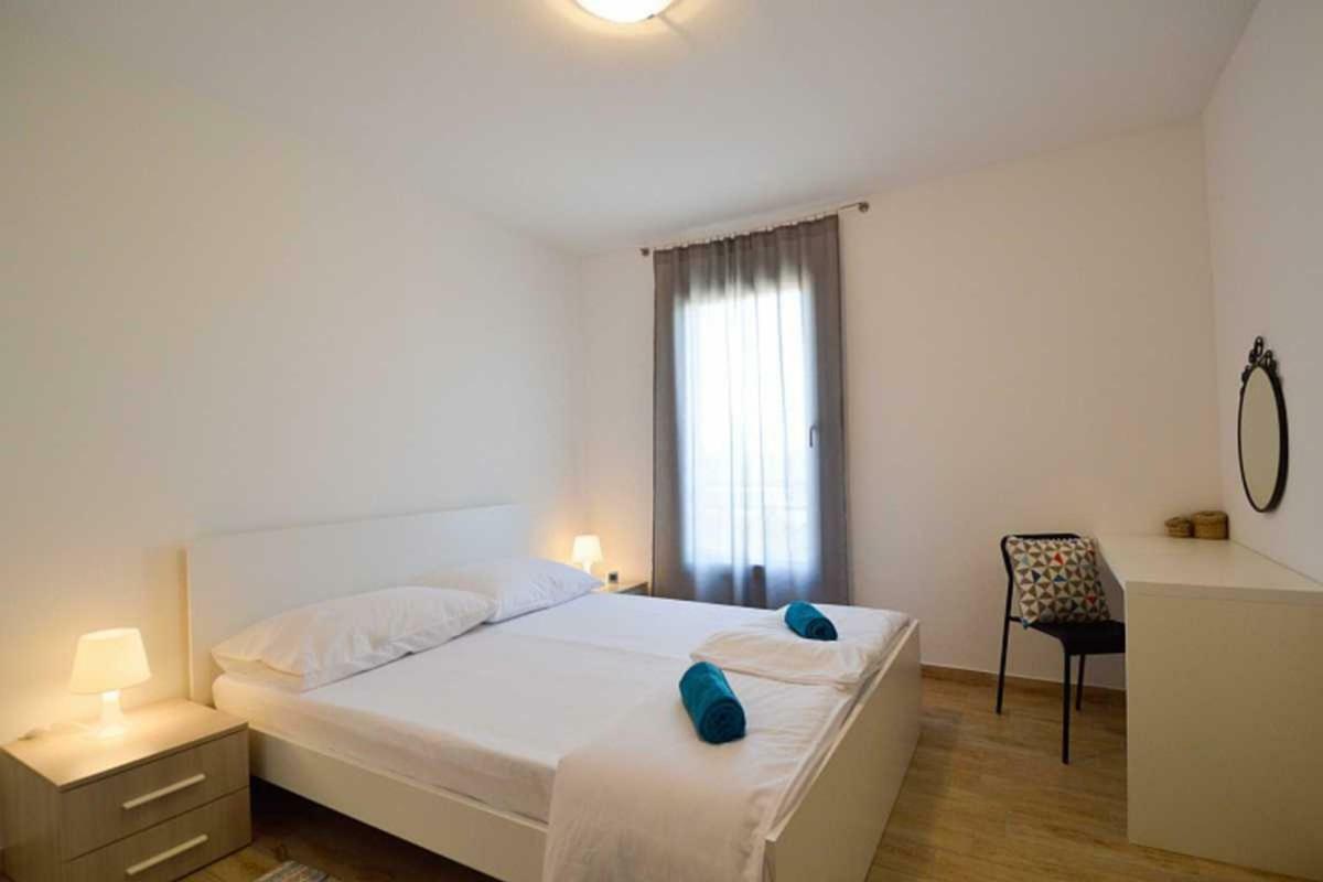 Leut Apartment, 3Min Beach, 15Min Center بولا المظهر الخارجي الصورة