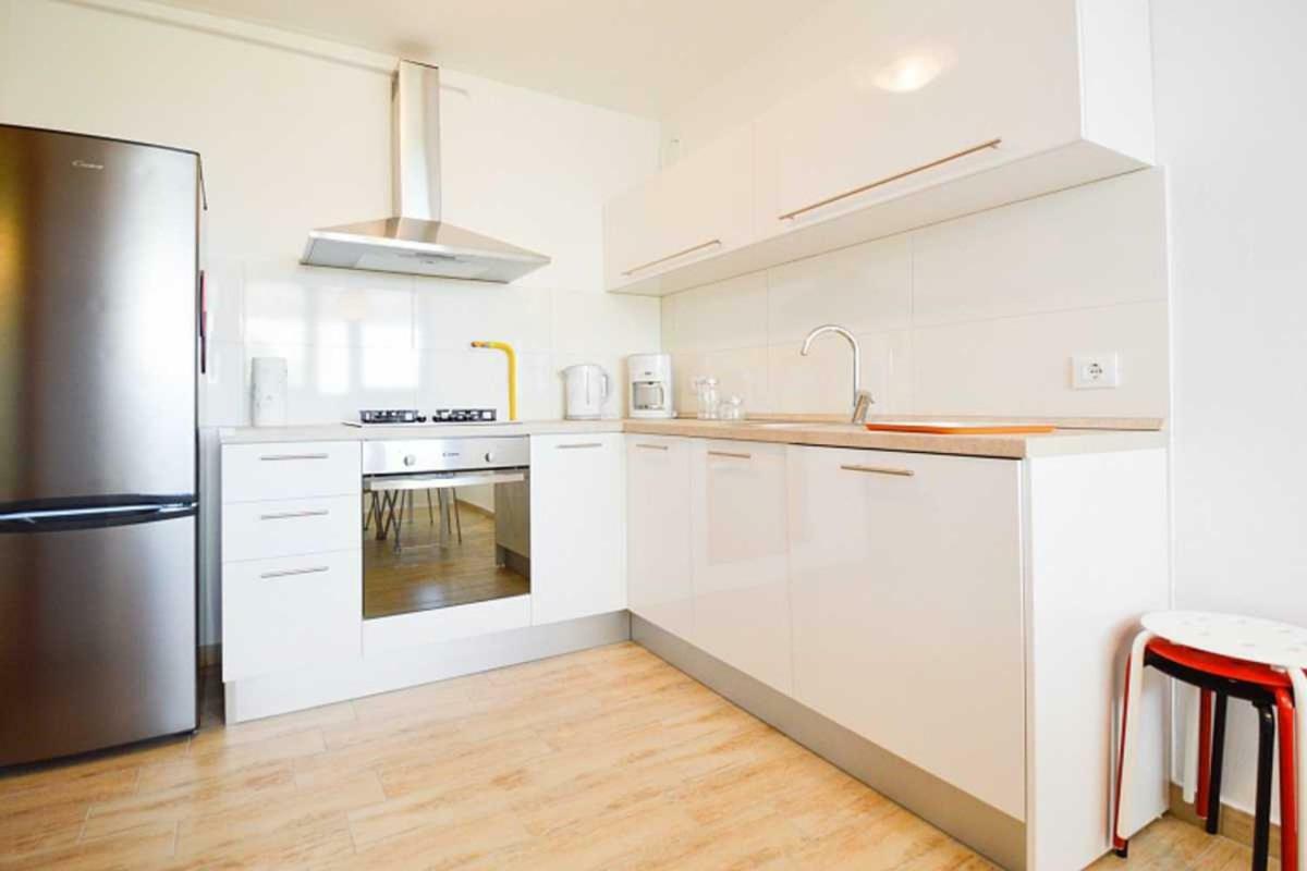Leut Apartment, 3Min Beach, 15Min Center بولا المظهر الخارجي الصورة