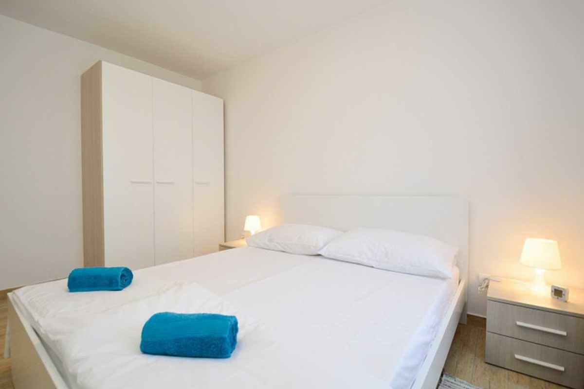 Leut Apartment, 3Min Beach, 15Min Center بولا المظهر الخارجي الصورة