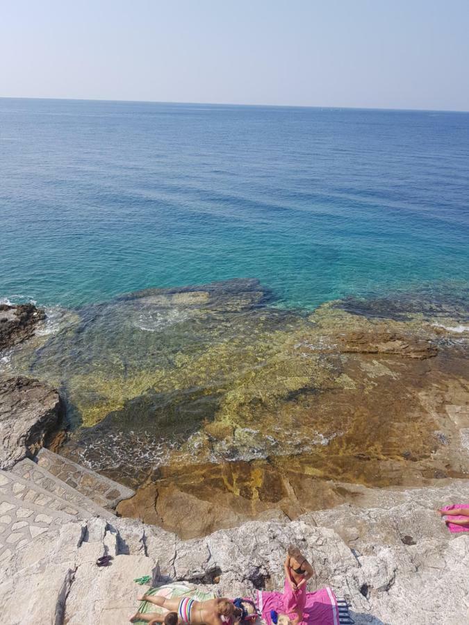 Leut Apartment, 3Min Beach, 15Min Center بولا المظهر الخارجي الصورة